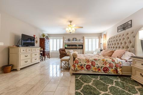 7449 Brentwood Lane Gurnee IL 60031