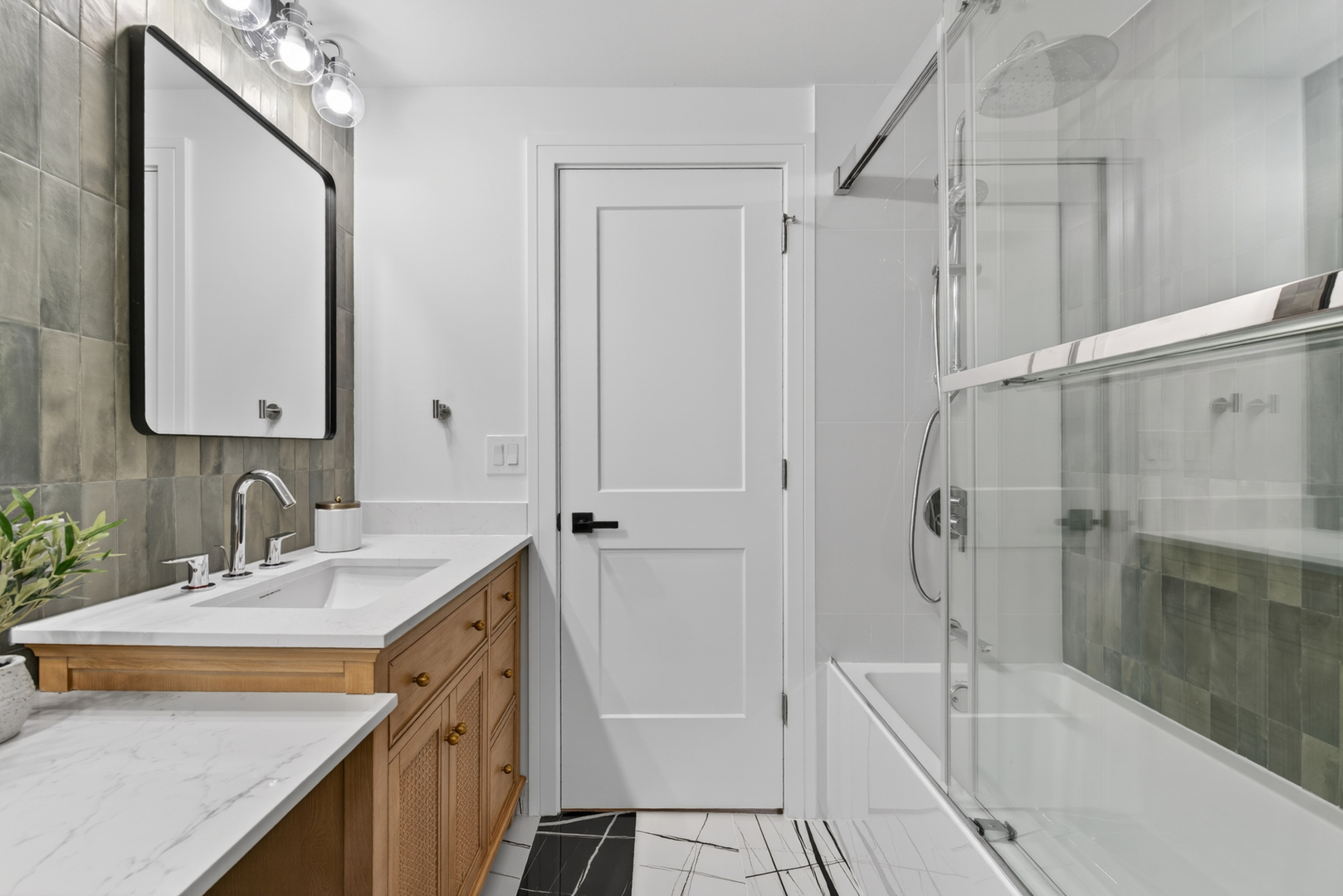 1134 Jamestown Court Schaumburg IL 60193