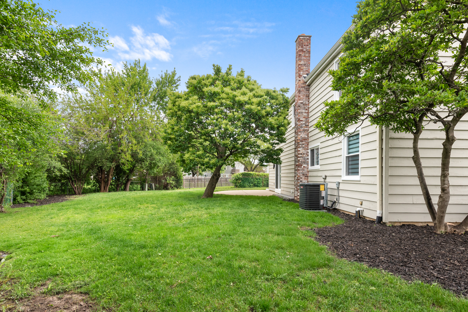 1134 Jamestown Court Schaumburg IL 60193