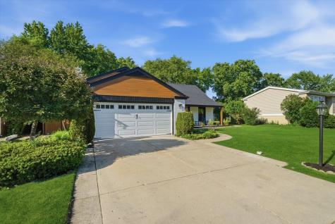 12 West Pickwick Road Arlington Heights IL 60005