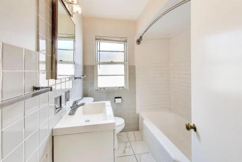 7911 North Avenue River Forest IL 60305
