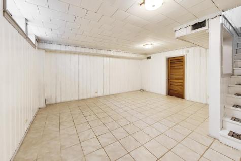 7911 North Avenue River Forest IL 60305