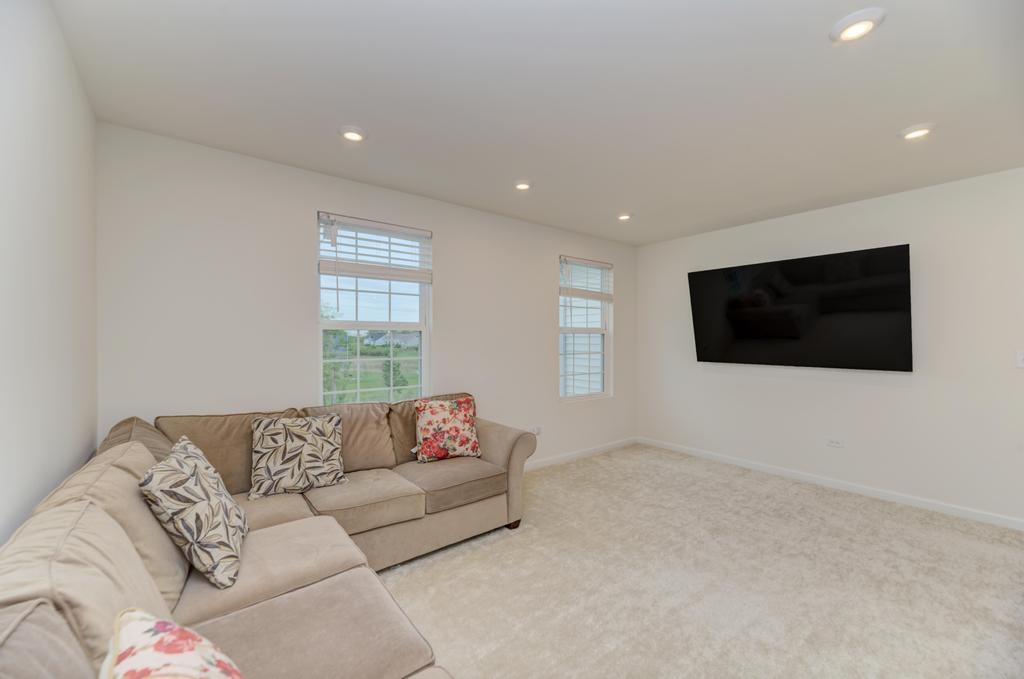 23458 West Lansdowne Road Plainfield IL 60585