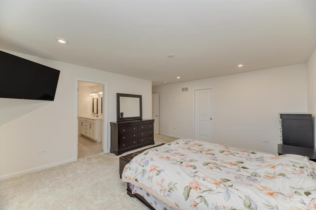 23458 West Lansdowne Road Plainfield IL 60585