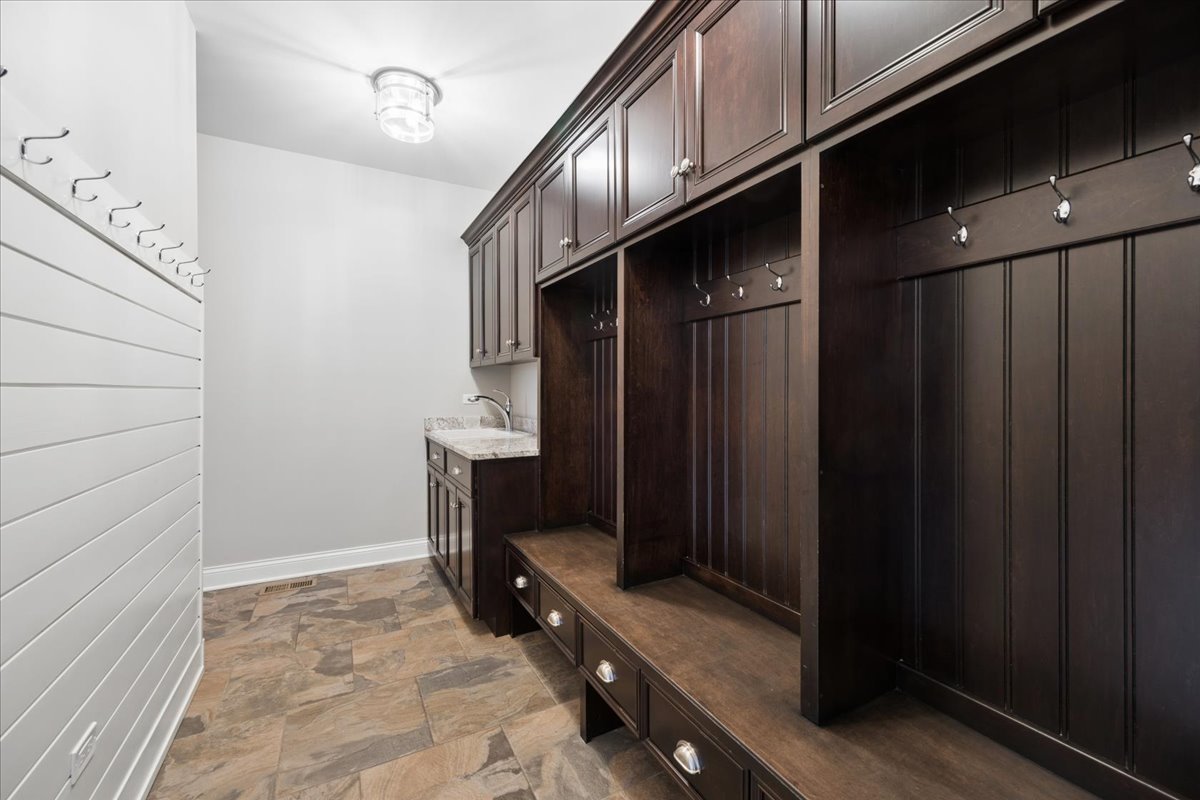 4620 Stonewall Avenue Downers Grove IL 60515