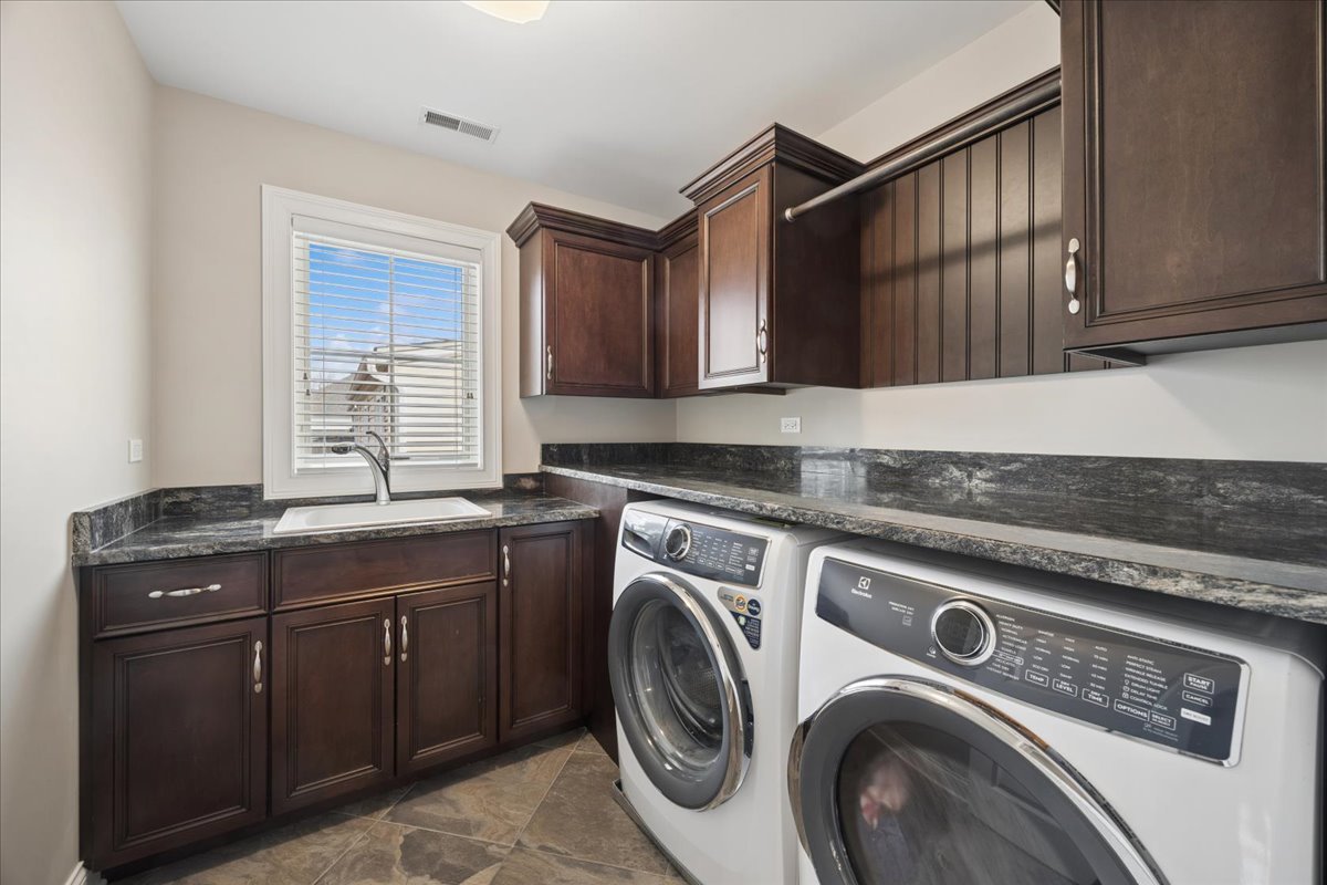 4620 Stonewall Avenue Downers Grove IL 60515