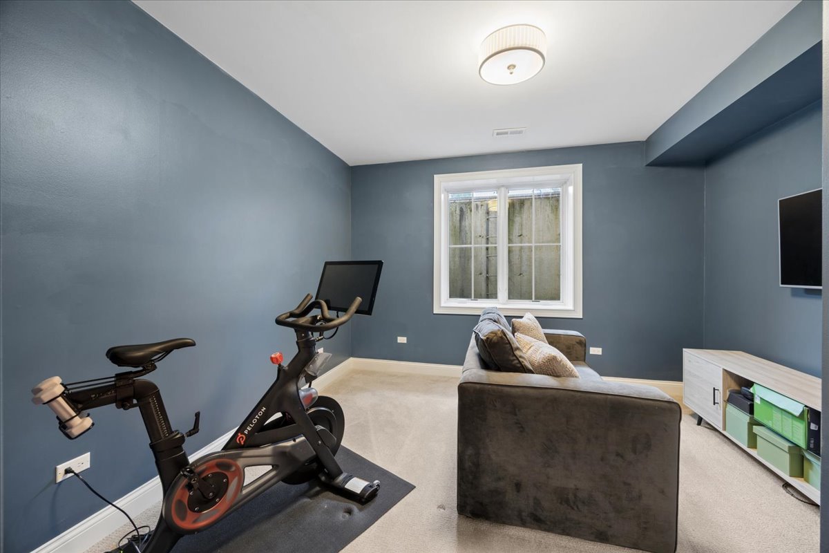 4620 Stonewall Avenue Downers Grove IL 60515