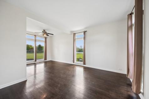 254 West Holly Court Round Lake IL 60073