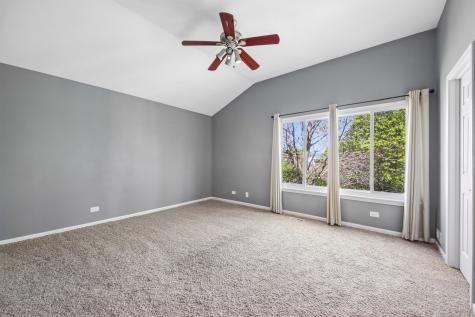 254 West Holly Court Round Lake IL 60073