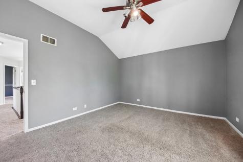 254 West Holly Court Round Lake IL 60073