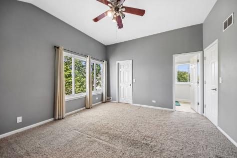 254 West Holly Court Round Lake IL 60073