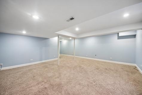 254 West Holly Court Round Lake IL 60073