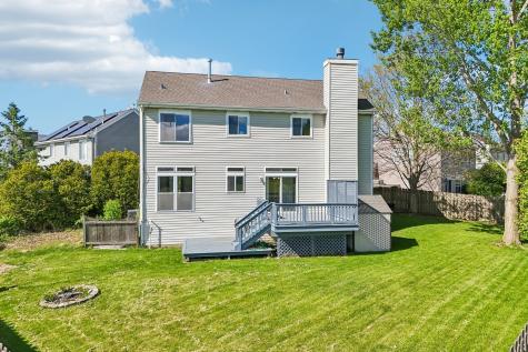 254 West Holly Court Round Lake IL 60073