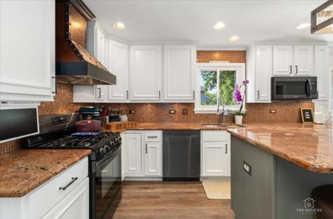 1645 Blackburn Drive Mundelein IL 60060