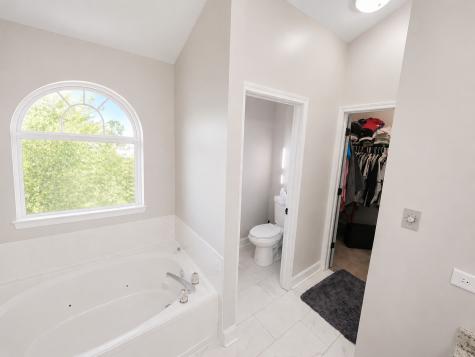 46 West Redhead Court Round Lake Beach IL 60073