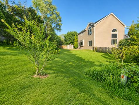 46 West Redhead Court Round Lake Beach IL 60073