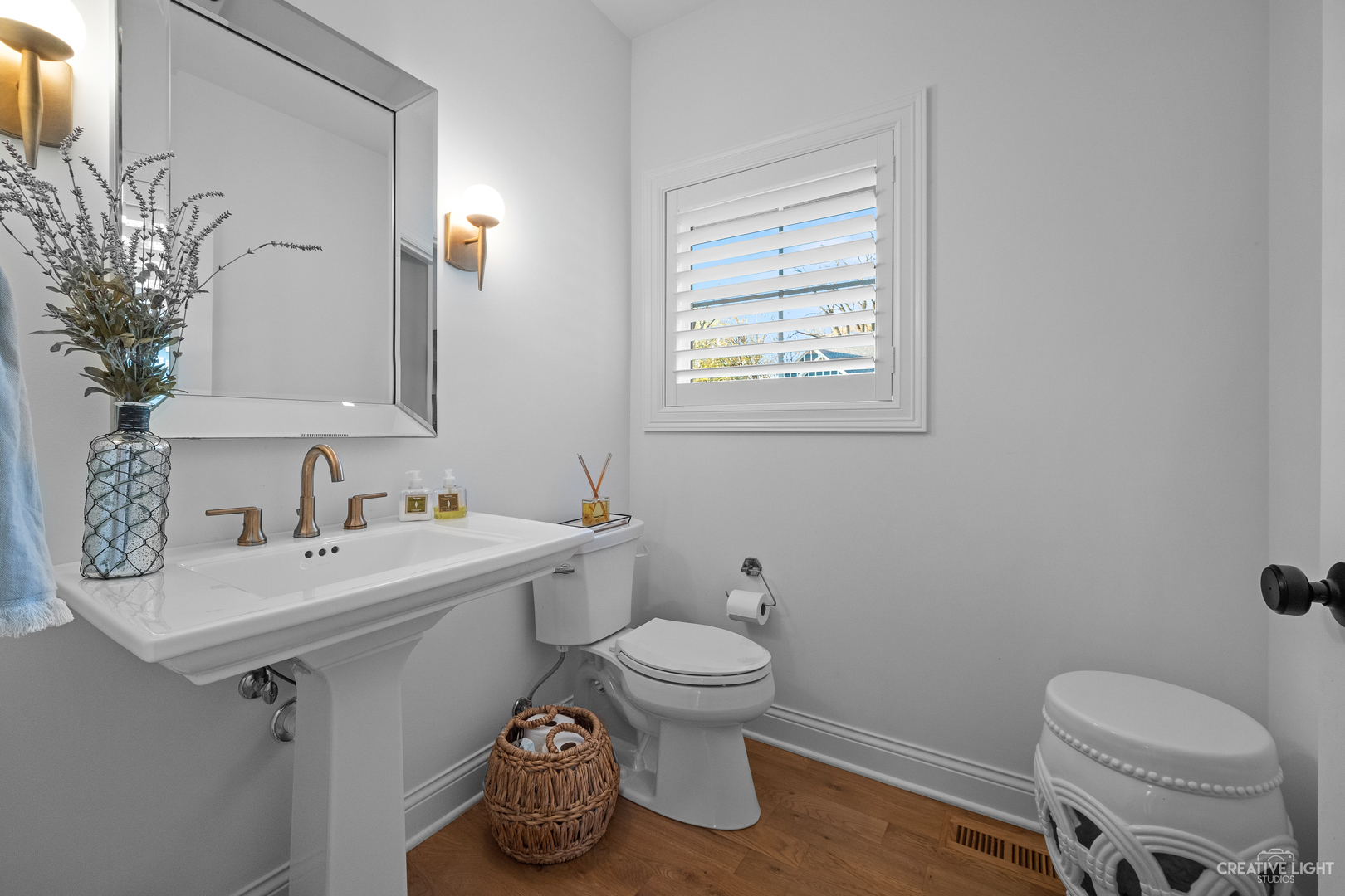 601-1 Harger Road Oak Brook IL 60523