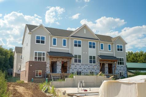 182 Eli Court Des Plaines IL 60016