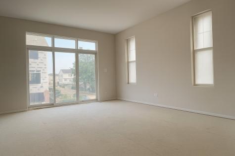 182 Eli Court Des Plaines IL 60016