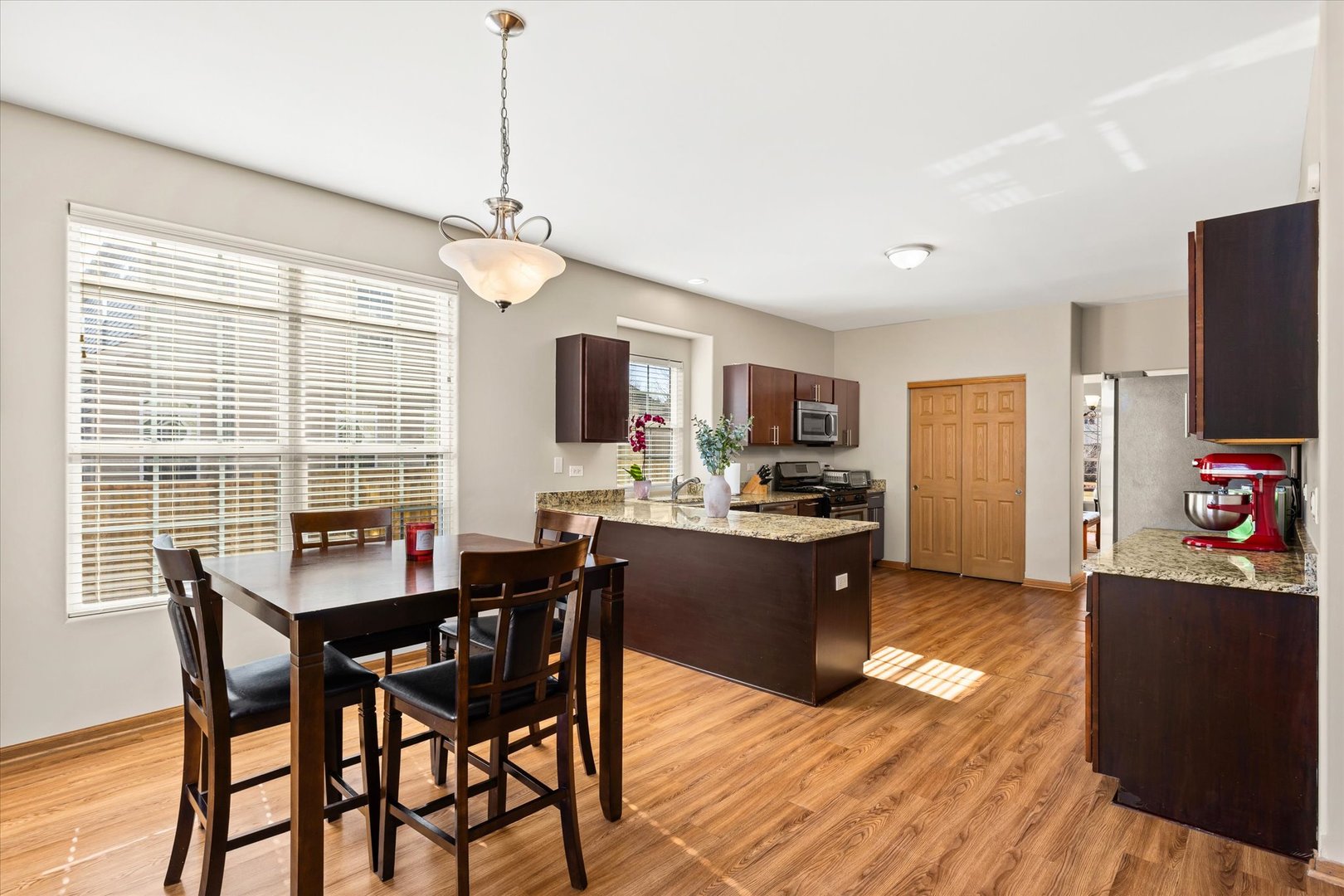 402 South Palmer Drive Bolingbrook IL 60490