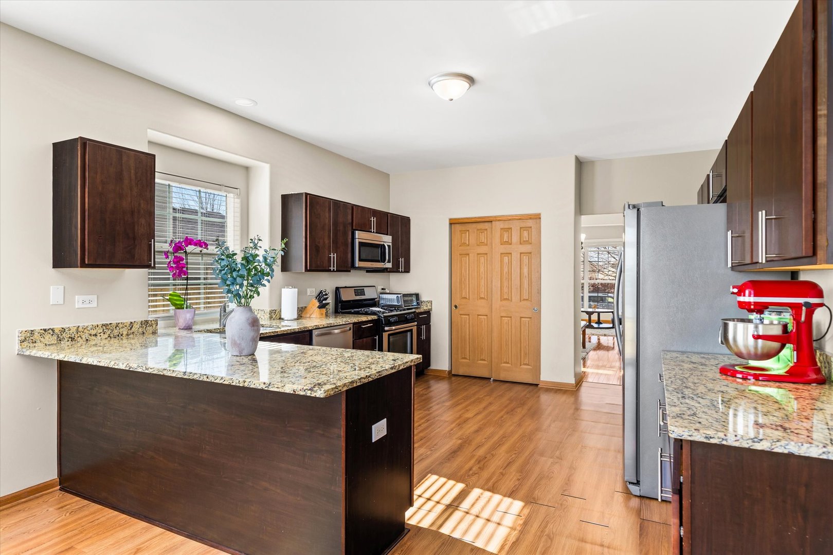 402 South Palmer Drive Bolingbrook IL 60490