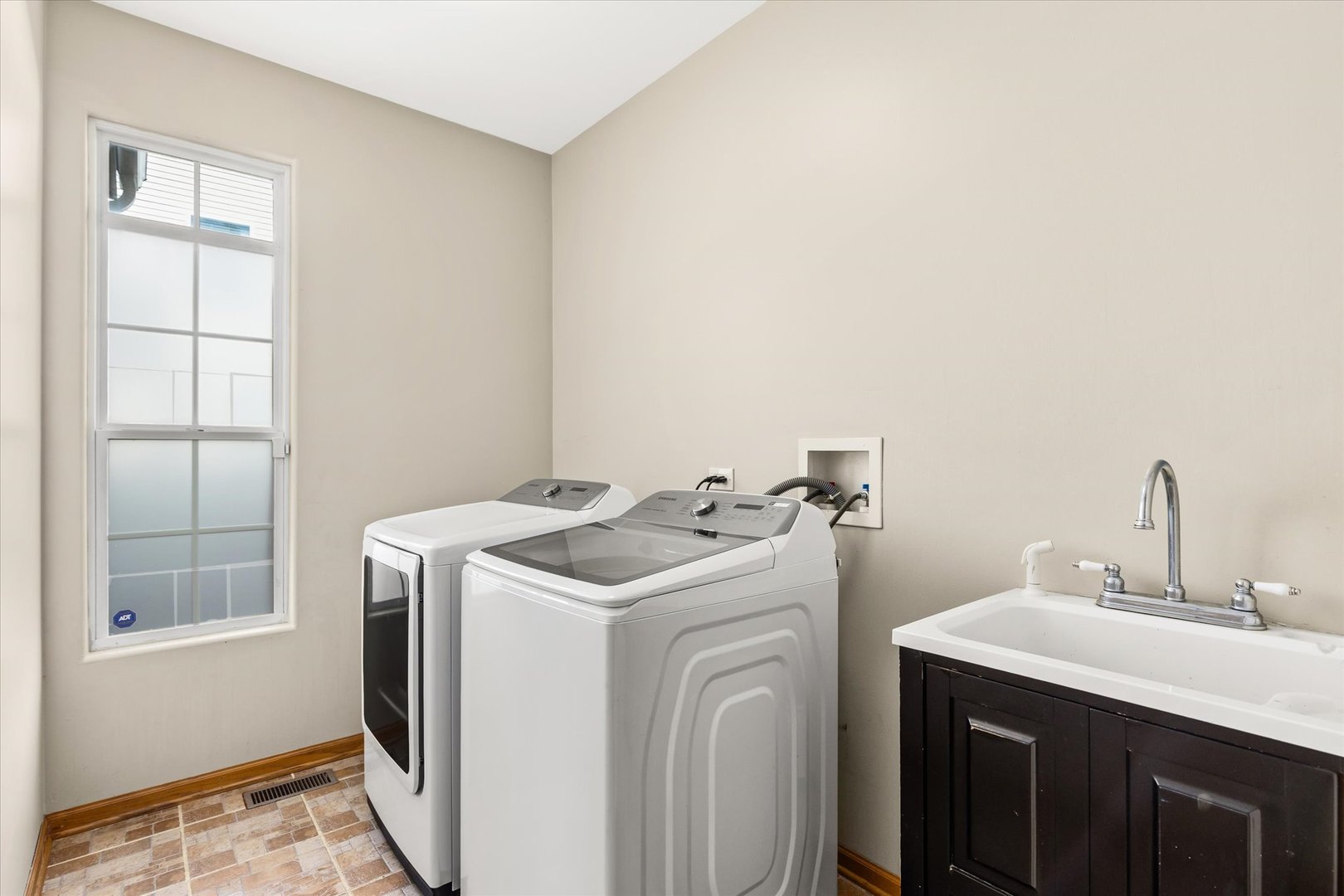 402 South Palmer Drive Bolingbrook IL 60490