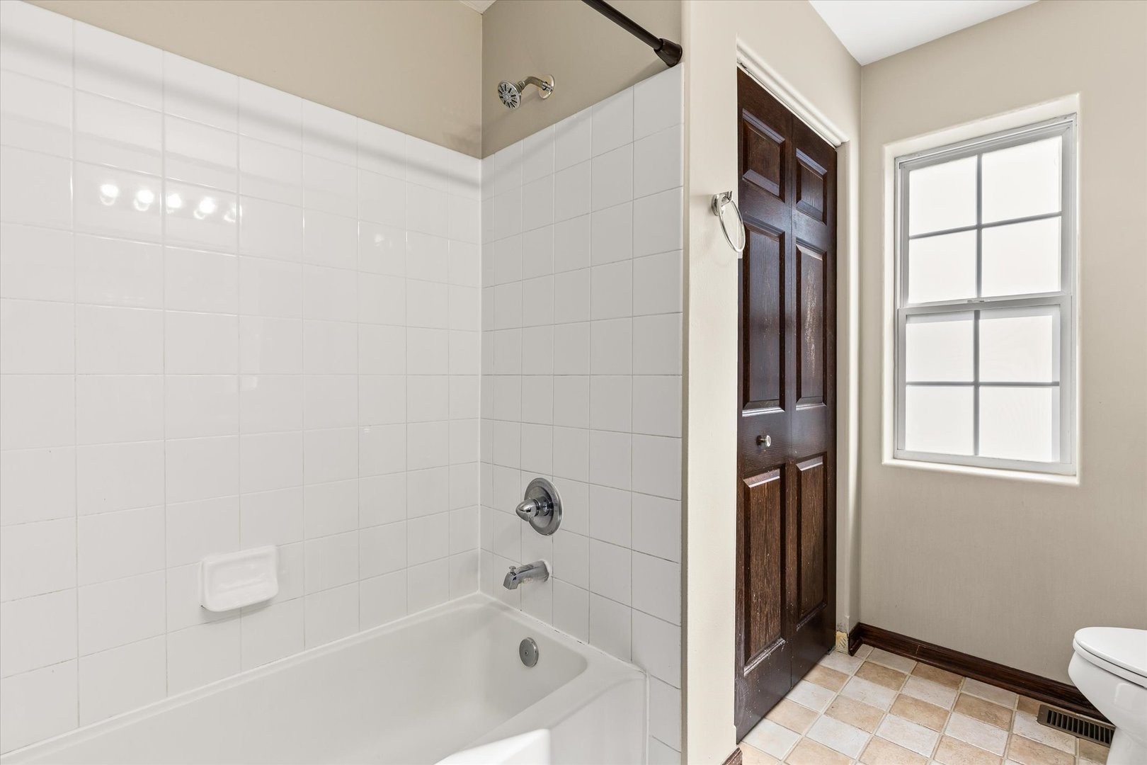 402 South Palmer Drive Bolingbrook IL 60490