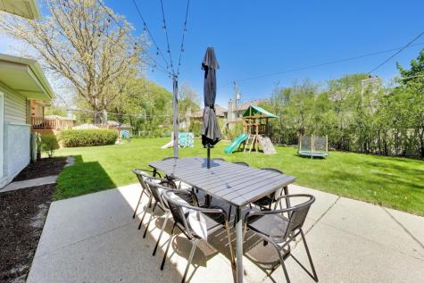 1153 Kenton Road Deerfield IL 60015