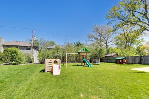 1153 Kenton Road Deerfield IL 60015