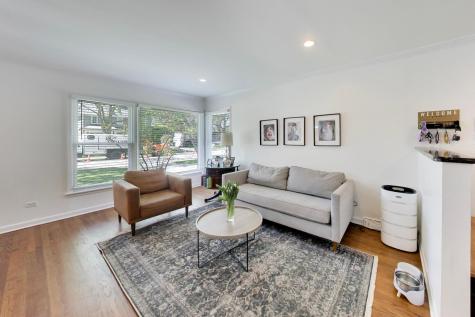 1153 Kenton Road Deerfield IL 60015
