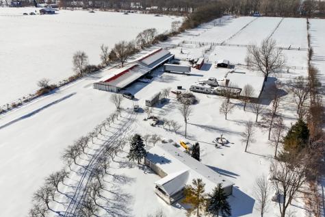30048 South Klemme Road Beecher IL 60401