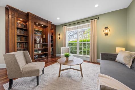 3390 Whirlaway Drive Northbrook IL 60062