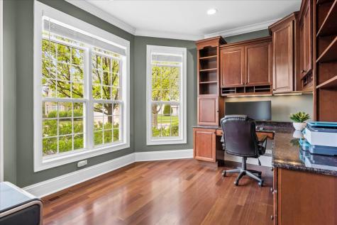 3390 Whirlaway Drive Northbrook IL 60062
