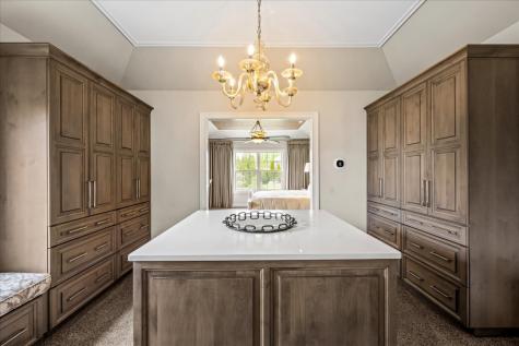 3390 Whirlaway Drive Northbrook IL 60062