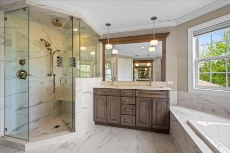 3390 Whirlaway Drive Northbrook IL 60062