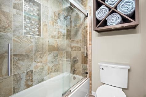 3390 Whirlaway Drive Northbrook IL 60062