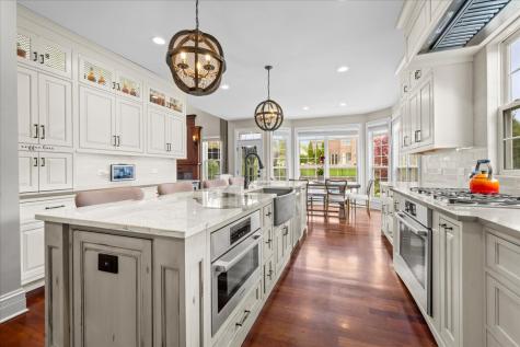 3390 Whirlaway Drive Northbrook IL 60062