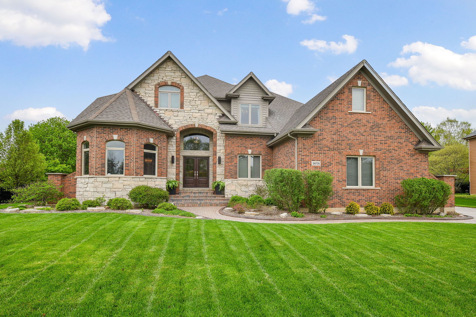3N706 Herman Melville Lane St. Charles IL 60175