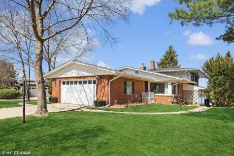 2912 South Briarwood Drive E Arlington Heights IL 60005