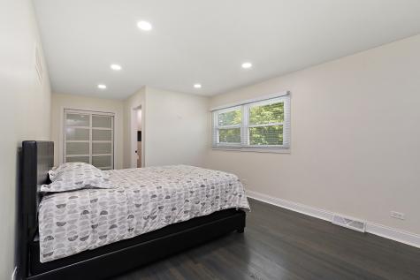 18849 Jamie Court Homewood IL 60430