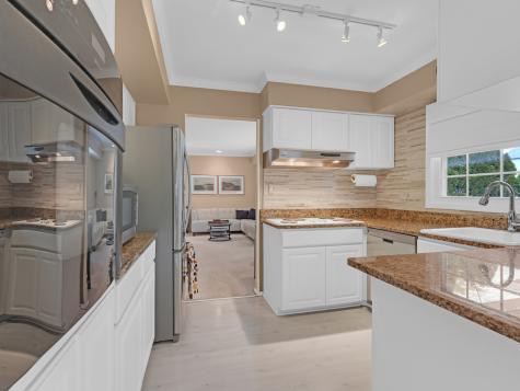 5 Knight Hill Lane Buffalo Grove IL 60089