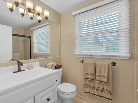 5 Knight Hill Lane Buffalo Grove IL 60089