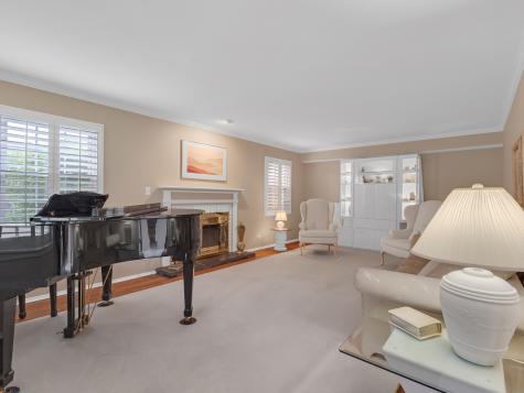 5 Knight Hill Lane Buffalo Grove IL 60089