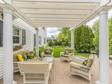 5 Knight Hill Lane Buffalo Grove IL 60089
