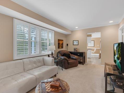 5 Knight Hill Lane Buffalo Grove IL 60089