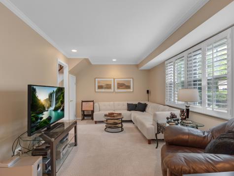 5 Knight Hill Lane Buffalo Grove IL 60089