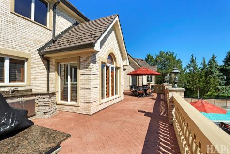 1 Pacer Trail South Barrington IL 60010