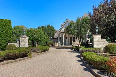1 Pacer Trail South Barrington IL 60010