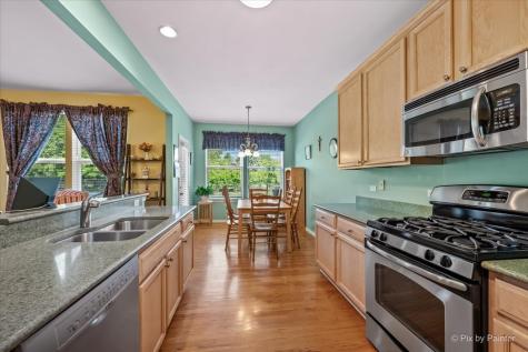 4041 Whitehall Lane Algonquin IL 60102