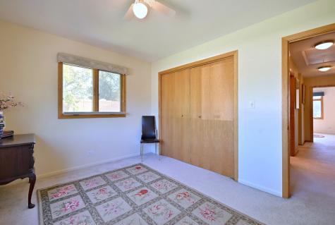 9S631 William Drive Burr Ridge IL 60527